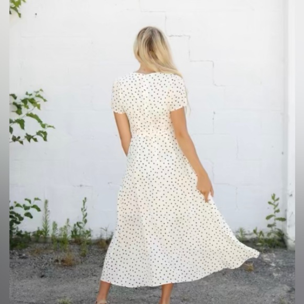Dot Print Wrap Dress - Picture 4 of 9